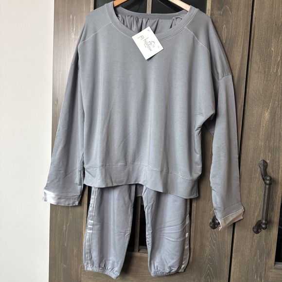 Pj Harlow Other - PJ Harlow Matching pajama Set Izzy Top Blair Pants Satin Trim Pockets Sleepwear